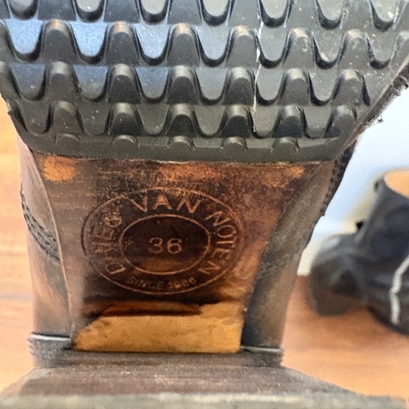 Dries Van Noten boots - Picture 5 of 9